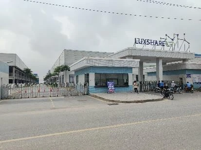 21×1800KW কন্টেইনার জেনারেটর সেট (ইউচাই 16VC) + 1×1000KW কন্টেইনার জেনারেটর স...